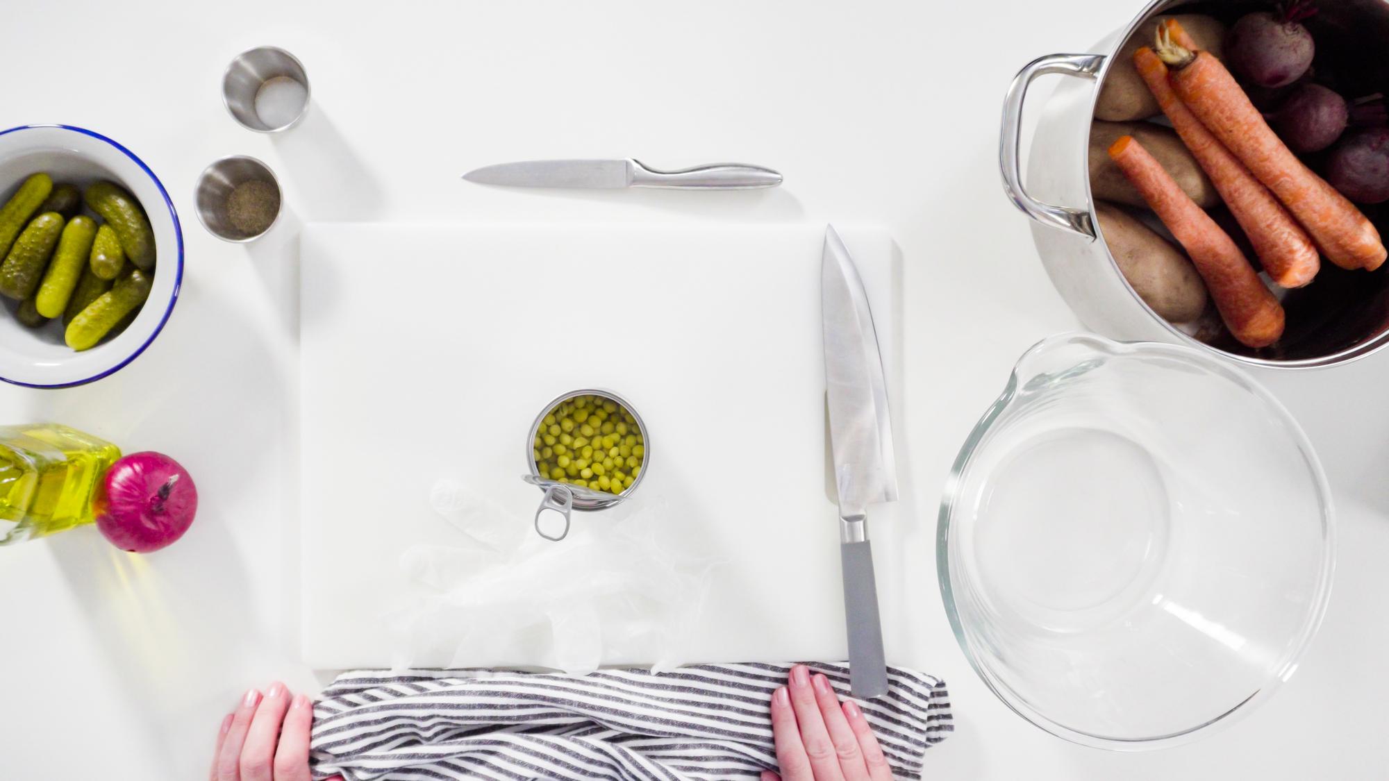 Neutral product composition of recipe kits and utensils
